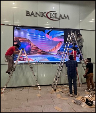 Indoor LED display installation at Bank Islam