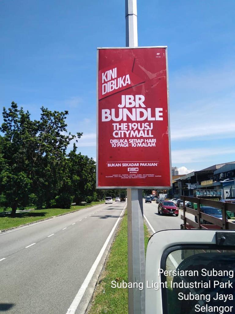 lamp post bunting advertising